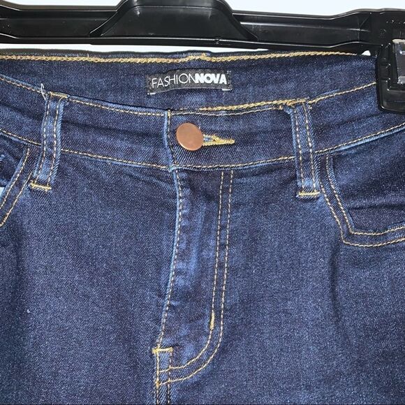 Fashion nova dark ripped stretch skinny jeans size 5 - Picture 2 of 9